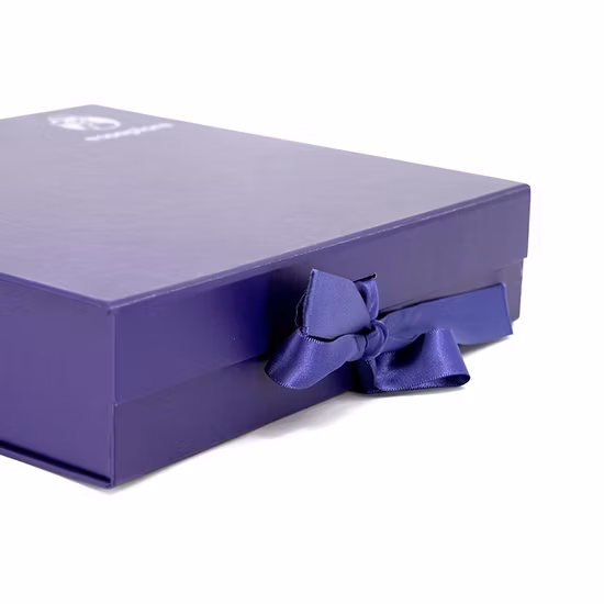 Scatola di cartone quadrata pieghevole Scatola di imballaggio regalo di carta per parrucche cosmetiche per vino con design stampato personalizzato magnetico pieghevole